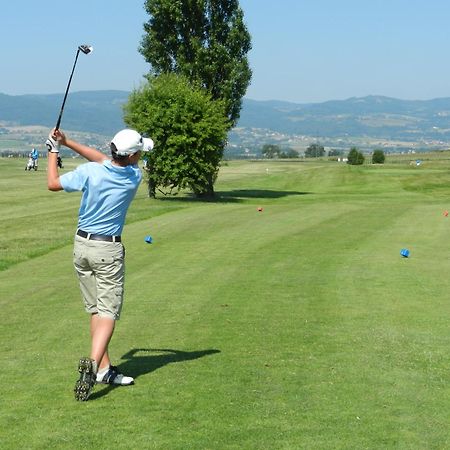 Chateau De Champlong Table Hotel **** Golf & Spa Villerest  Экстерьер фото