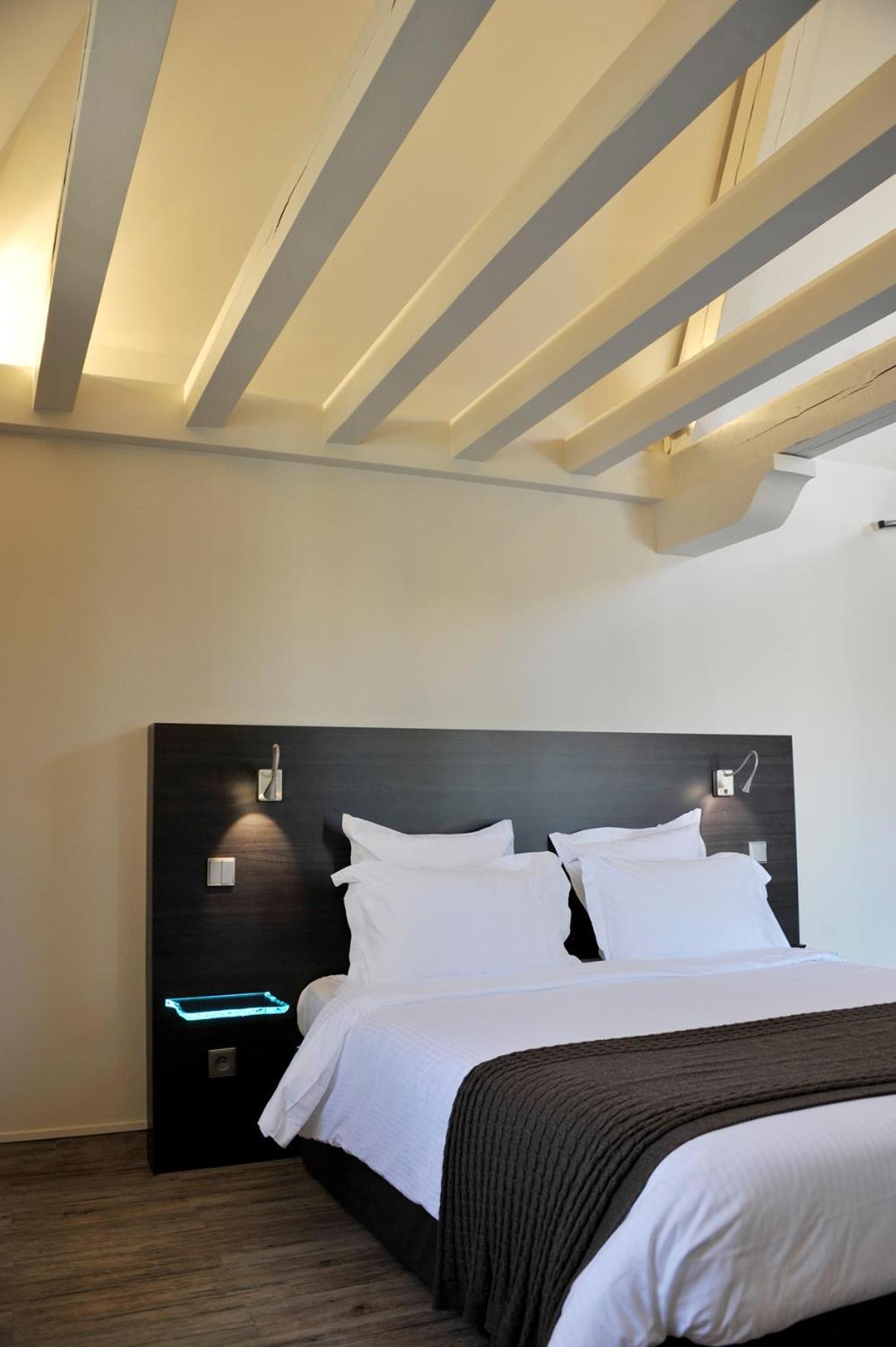 Chateau De Champlong Table Hotel **** Golf & Spa Villerest  Экстерьер фото