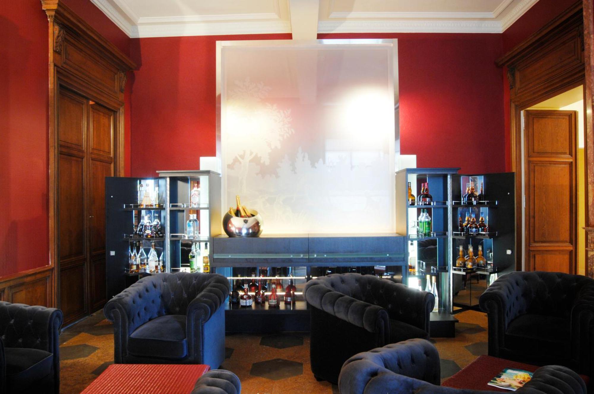 Chateau De Champlong Table Hotel **** Golf & Spa Villerest  Экстерьер фото