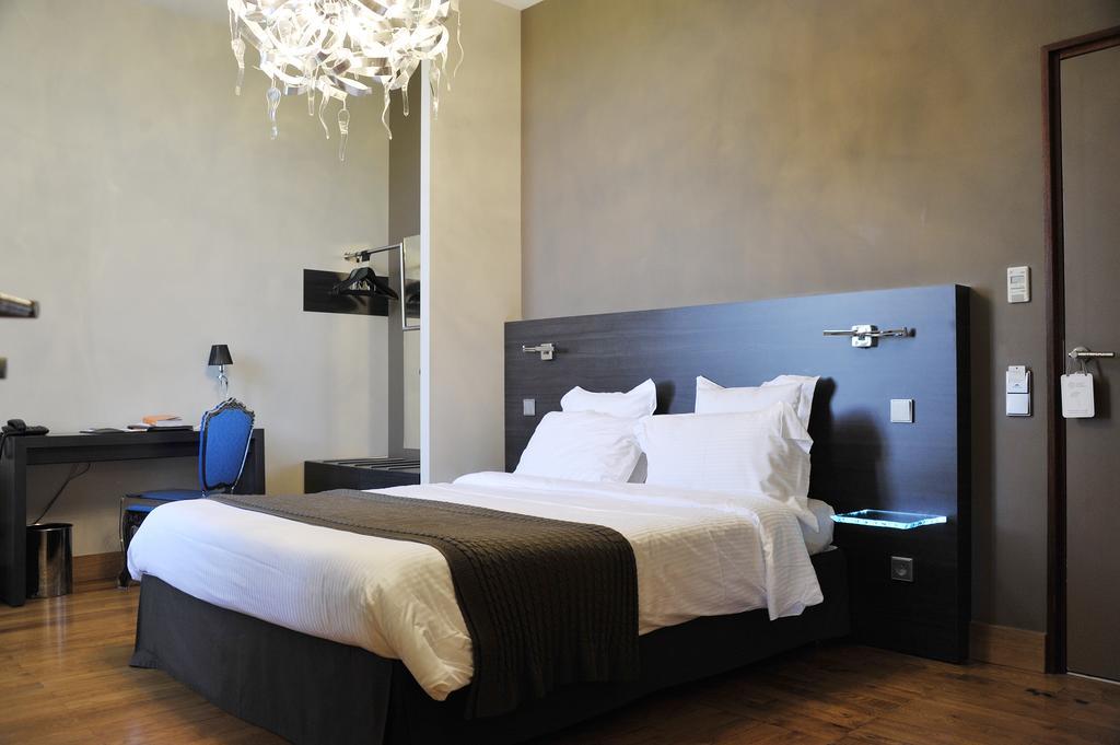 Chateau De Champlong Table Hotel **** Golf & Spa Villerest  Экстерьер фото